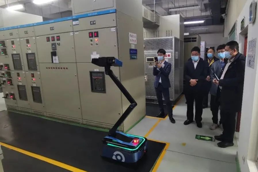 两会1.jpg 两会1.jpg